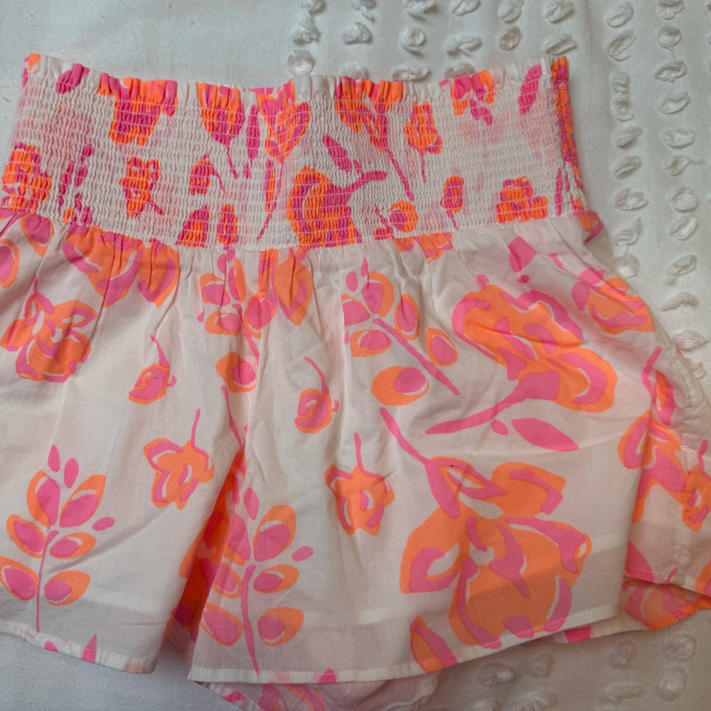 NWT Vineyard Vines Floral Shorts
